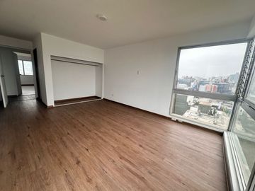 VENDO PRECIOSO Y ENORME DUPLEX CON UNA VISTA PRECIOSA EN SURCO
