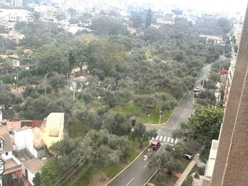 VENDO PRECIOSO Y ENORME DUPLEX CON UNA VISTA PRECIOSA EN SURCO
