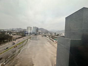 VENDO PRECIOSO Y ENORME DUPLEX CON UNA VISTA PRECIOSA EN SURCO