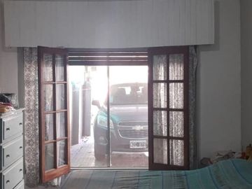 CASA AL FRENTE Y AL FONDO - 2 PROPIEDADES EN UN MISMO LOTE