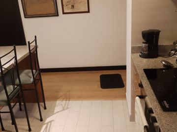 Suite de Venta en la Avenida República del Salvador. Quito , Ecuador.