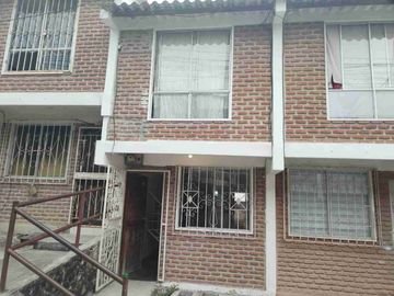 Vendo Casa en Urb. Beata Mercedes Molina