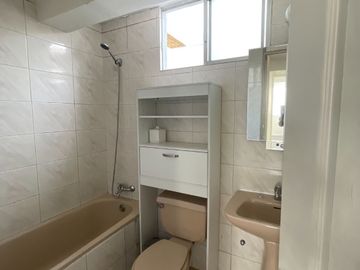 Vendo hermosa casa Central , regularizada, en condominio, Antofagasta