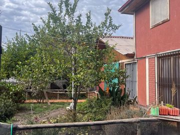 Casa grande con gransitio en Lo Herrera, San Bernardo
