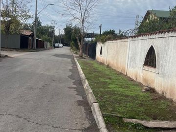 Casa grande con gransitio en Lo Herrera, San Bernardo