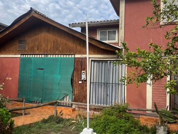 Casa grande con gransitio en Lo Herrera, San Bernardo
