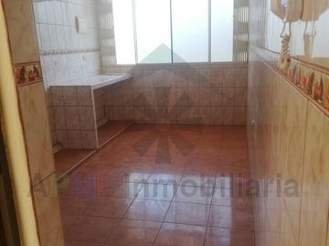 DEPARTAMENTO EN TERCER PISO Y FRENTE A PARQUE EN URB. SAN EDUARDO DE  CHICLAYO