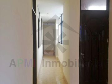 DEPARTAMENTO EN TERCER PISO Y FRENTE A PARQUE EN URB. SAN EDUARDO DE  CHICLAYO