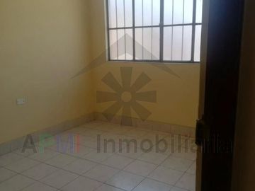 DEPARTAMENTO EN TERCER PISO Y FRENTE A PARQUE EN URB. SAN EDUARDO DE  CHICLAYO