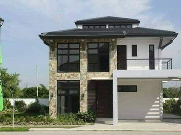 House & Lot For Sale in Solen Residences-MC