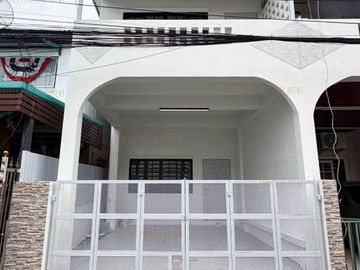 ขายทาวน์เฮ้าส์ สุขุมวิท 17 นารถสุนทร 15 BTS ช้างเอราวัณ ปากน้ำ ตกแต่งใหม่ฟรีโอน