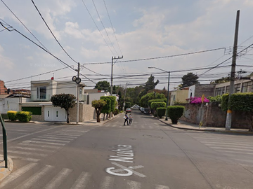 CASA EN VENTA EN COLONIA CLAVERIA A 5 MIN DE METRO CLAVERIA
