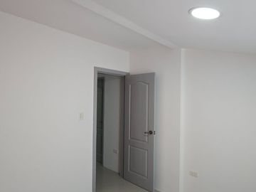 ¡Vendo Casa Villa España 2 - Con Garita 24/7 - Av. Narcisa de Jesús - 2 plantas!