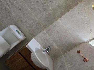 ¡Vendo Casa Villa España 2 - Con Garita 24/7 - Av. Narcisa de Jesús - 2 plantas!
