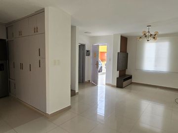 ¡Vendo Casa Villa España 2 - Con Garita 24/7 - Av. Narcisa de Jesús - 2 plantas!