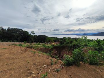 6.7M Lakeside Residential & Commercial Lots For Sale in Balete Batangas