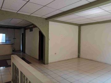 Casa rentera en venta, Sauces 3