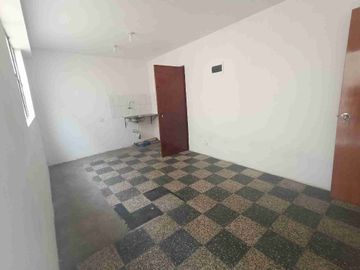 Casa de 7 habitaciones en Comas
