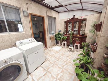 Vendo casa en Marianitas, Calderón