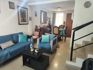 Vendo casa en Marianitas, Calderón