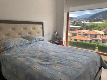 Venta Departamento Cumbaya 2 dormitorios sector Colegio  Menor