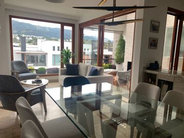 Venta Departamento Cumbaya 2 dormitorios sector Colegio  Menor
