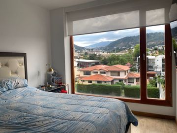Venta Departamento Cumbaya 2 dormitorios sector Colegio  Menor