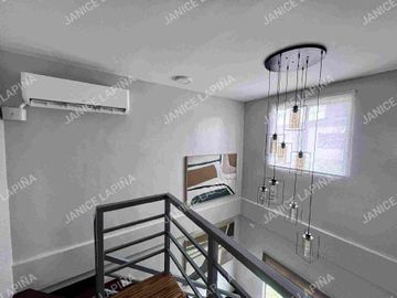 3 bedrooms with parking