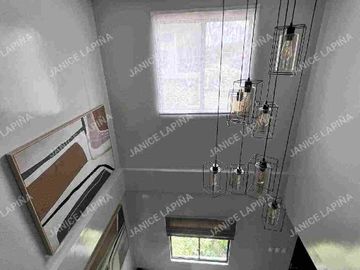 3 bedrooms with parking