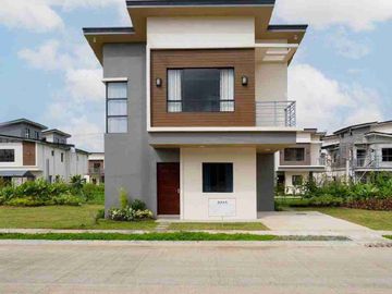 4bedrooms with 3 toilet&bath