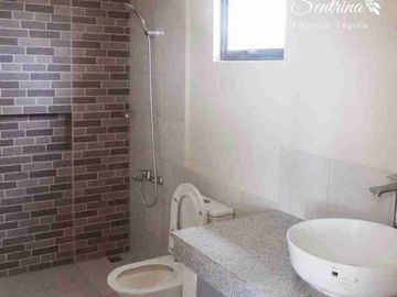4bedrooms with 3 toilet&bath