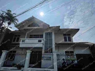 Rumah mewah harga murah di kawasan Batu Indah, dekat Batununggal Bandung lokasi strategis