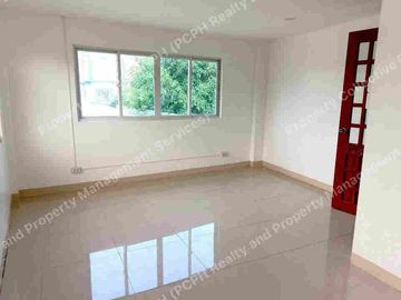 MAKATI OFFICE WAREHOUSE WITH OFFICE