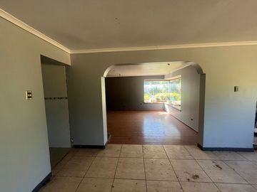 En Venta Casa En Curicó, Camino Zapallar