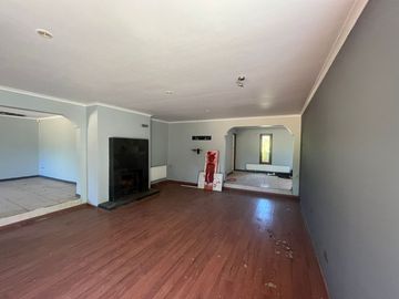 En Venta Casa En Curicó, Camino Zapallar