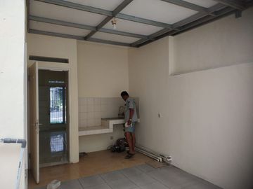 Di Sewakan Rumah BARU RENOVASI 2 Kamar di BellaCasa Residence DEPOK
