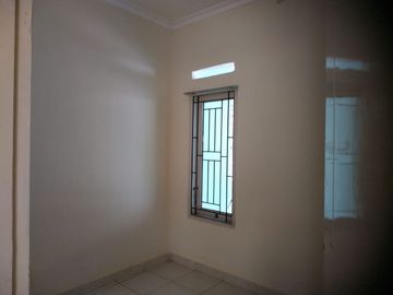 Di Sewakan Rumah BARU RENOVASI 2 Kamar di BellaCasa Residence DEPOK