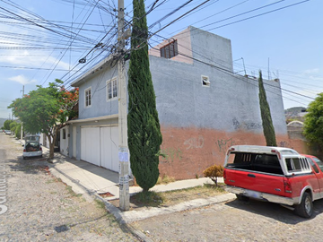 NO CREDITOS, CASA EN VENTA RECUPERACION HIPOTECARIA, POSESION INMEDIATA,VILLAS DE SANTIAGO QUERETARO