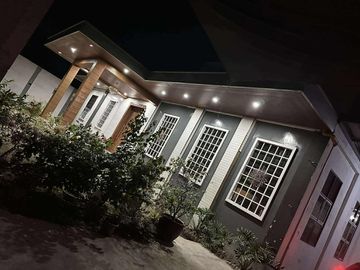 THREE BEDROOM BUNGALOW HOUSE FOR SALE WITH LARGE LOT IN SAN FERNANDO CITY