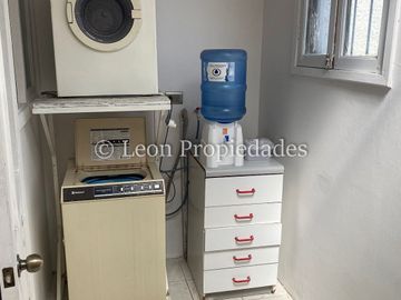 Leon Propiedades vende parcela con casa con hermosa vista al valle, en sector Miraflores, Curacaví.