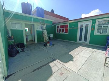 Bodega adaptada como departamento en venta