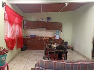 Bodega adaptada como departamento en venta