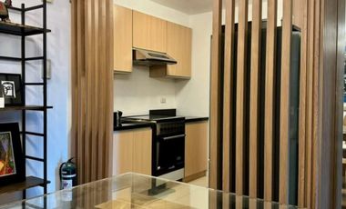 RFO Furnished 1BR with Balcony FOR RENT / LEASE at Meranti Two Serendra BGC Taguig