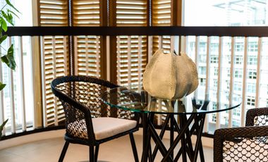 Eluria Makati – Ultra-Luxury 3-Bedroom Residence with 3 Parking Slots