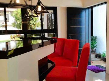 5-Bedroom, 3-Bathroom Semi-Furnished 2-Storey and Bungalow House with 10+ Parking Slots for Sale – Telabastagan, San Fernando City