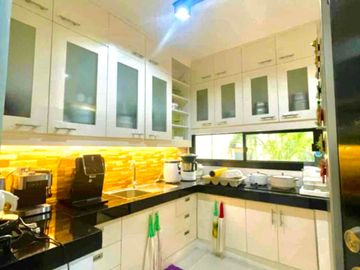 5-Bedroom, 3-Bathroom Semi-Furnished 2-Storey and Bungalow House with 10+ Parking Slots for Sale – Telabastagan, San Fernando City