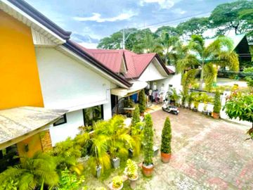 5-Bedroom, 3-Bathroom Semi-Furnished 2-Storey and Bungalow House with 10+ Parking Slots for Sale – Telabastagan, San Fernando City