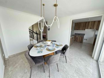 Venta de casa 4 dormitorios en etapa Floreana de Casalaguna