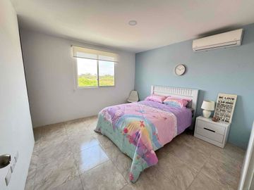 Venta de casa 4 dormitorios en etapa Floreana de Casalaguna