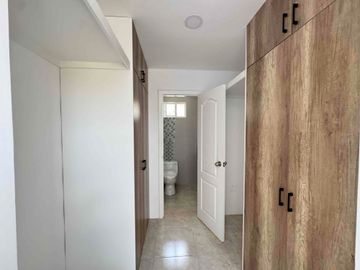 Venta de casa 4 dormitorios en etapa Floreana de Casalaguna